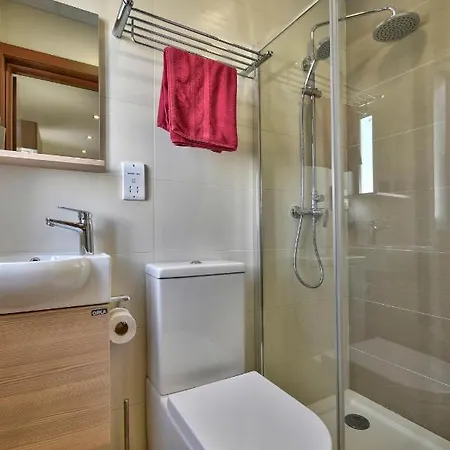 Central Suites St. Julian'S Vendégház