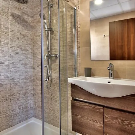 Gasthof Central Suites St. Julian'S